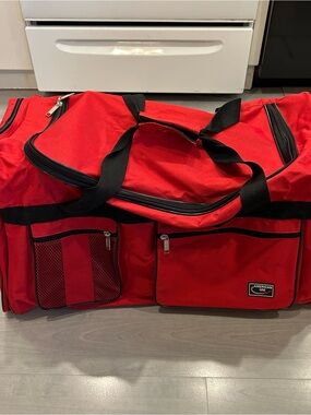 American Uni Large Red Duffel Bag Travel Gym Sports Luggage Multi Pocket 27”